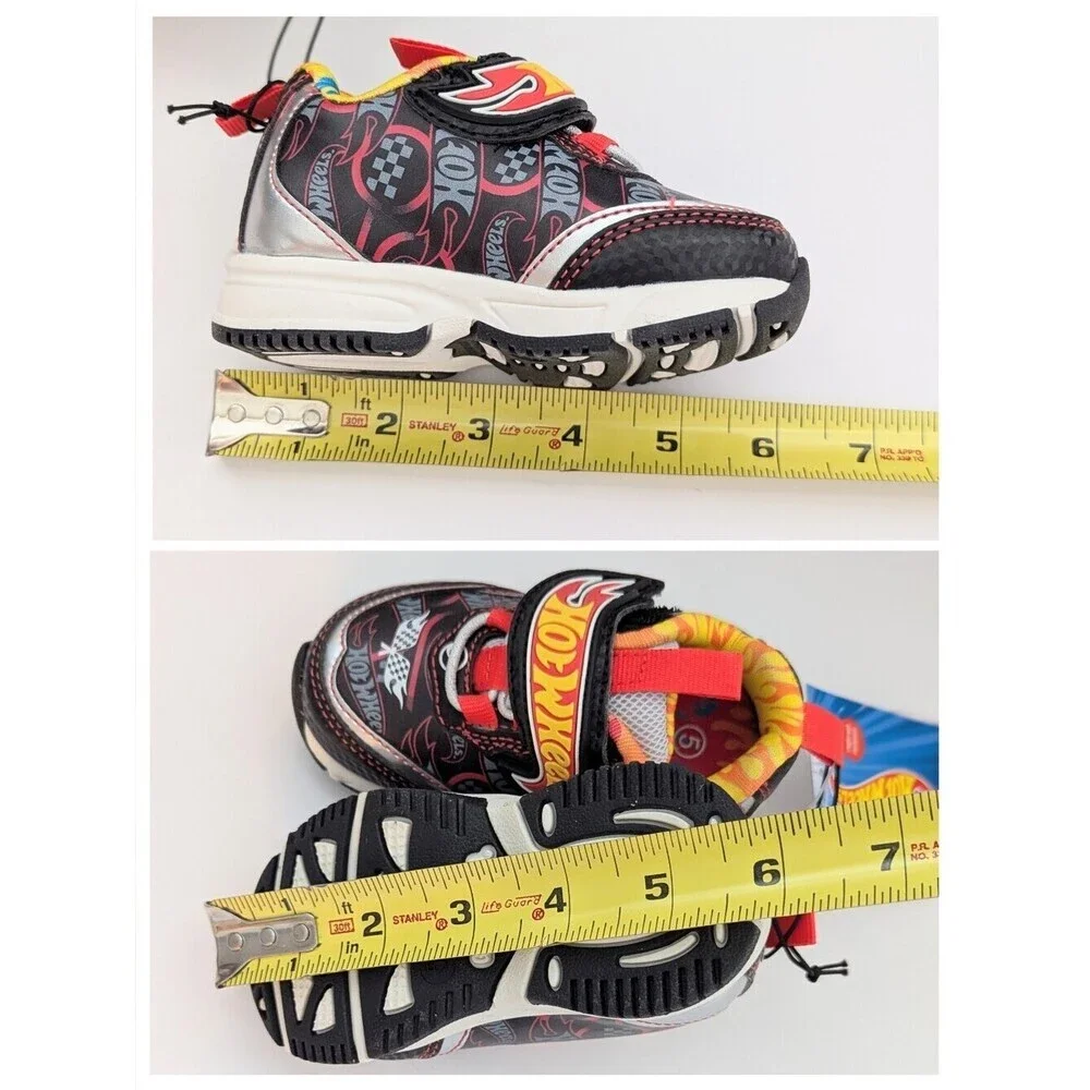 NWT Hot Wheels Toddler/Kids (Size 5) Light-Up Sneakers/Shoes w/Velcro Open Close